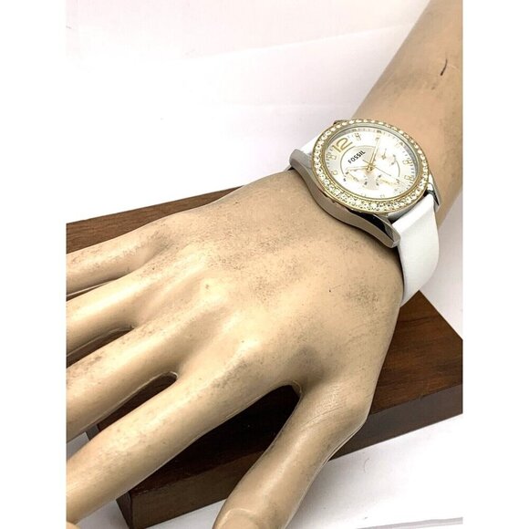 Fossil Women\'s Watch ES3204 Riley Quartz Gemmed Two Tone White Leather Band 38mm main image 11
